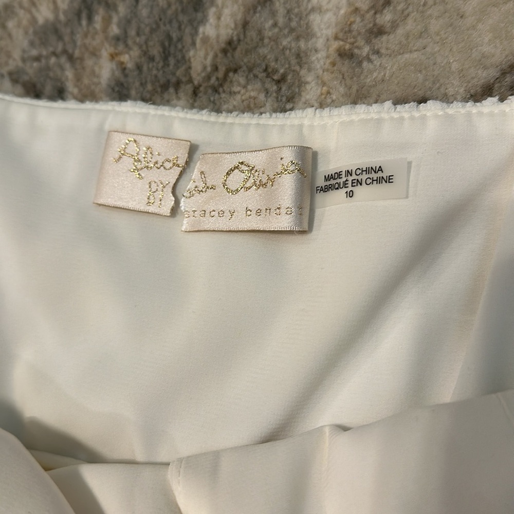 Alice & Olivia Gloria Chain Strap Jumpsuit - Picture 15 of 17